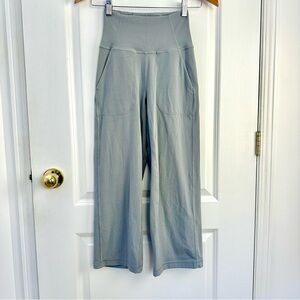 Lululemon Align Wide-Leg Super-High-Rise Crop 23” Rhino Grey Pants